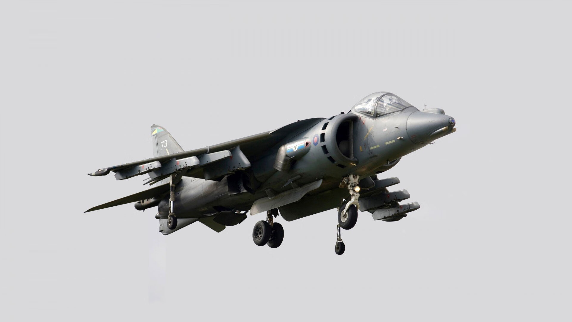 传奇“老将”新角色:退役后投身青训和公益事业,传奇主帅