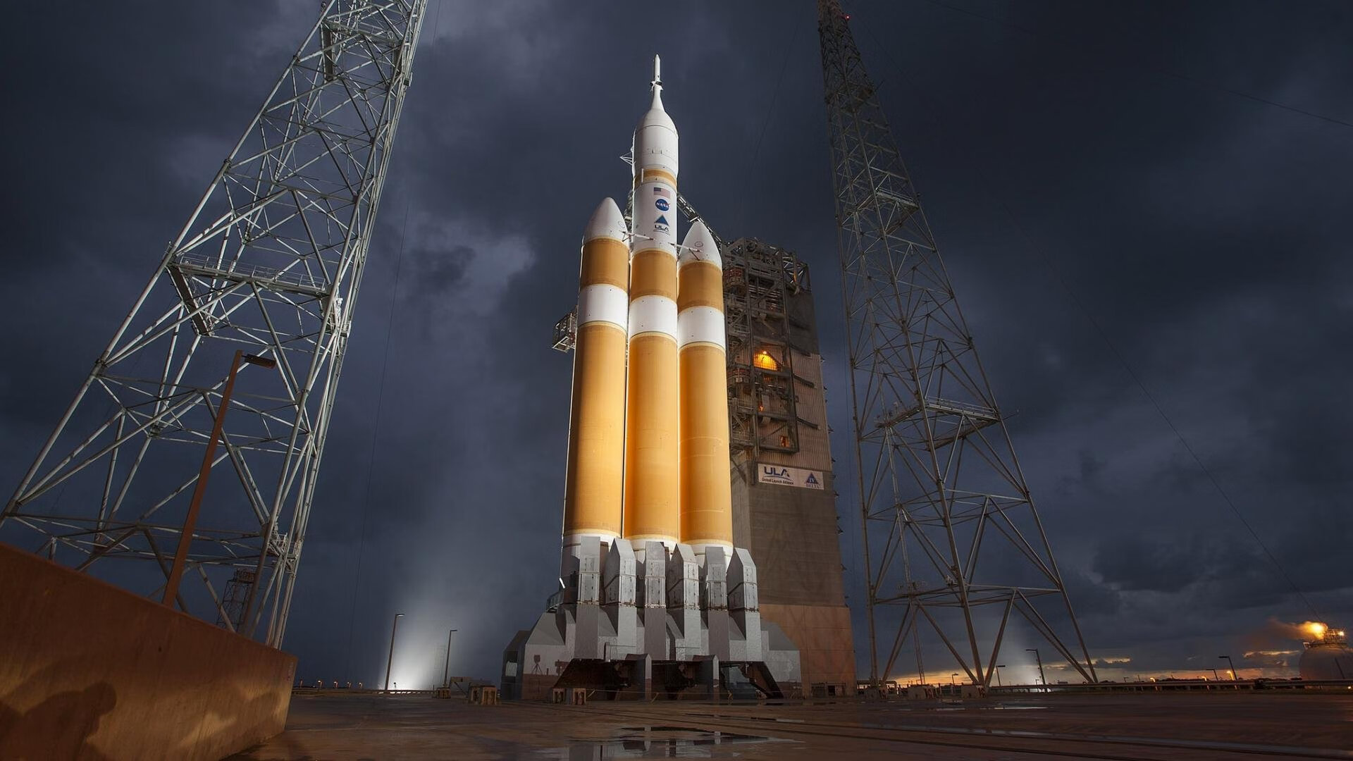 在一次关键比赛里,他用连续的抢断和抢篮板,带领球队取得“逆转”胜利!