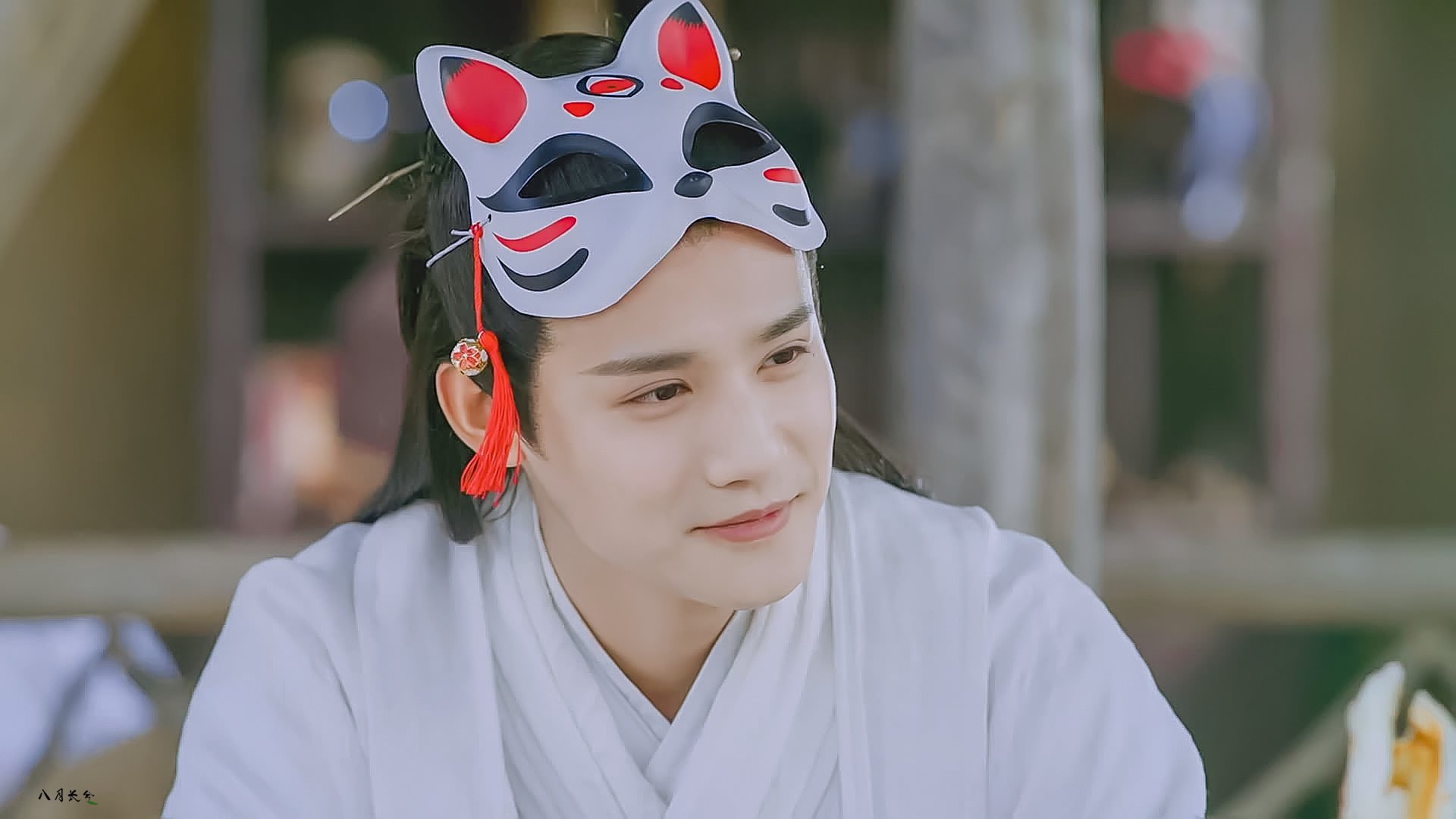 后防线传球稳定性是否优于高压出球策略，足球后防线是什么意思